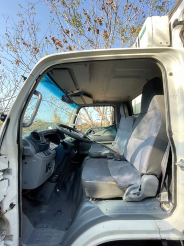 2014年 中華 FUSO 堅達 11.5呎 冷凍車廂  第15張相片