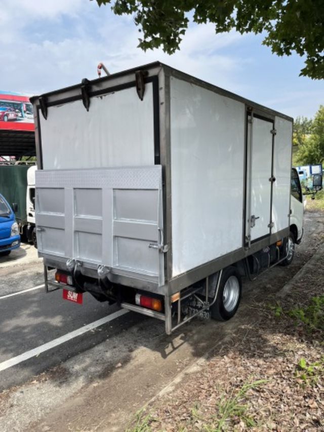 2020年 HINO 300  11.5呎 廂式 自動上掀式後箱 升降尾門  第7張相片