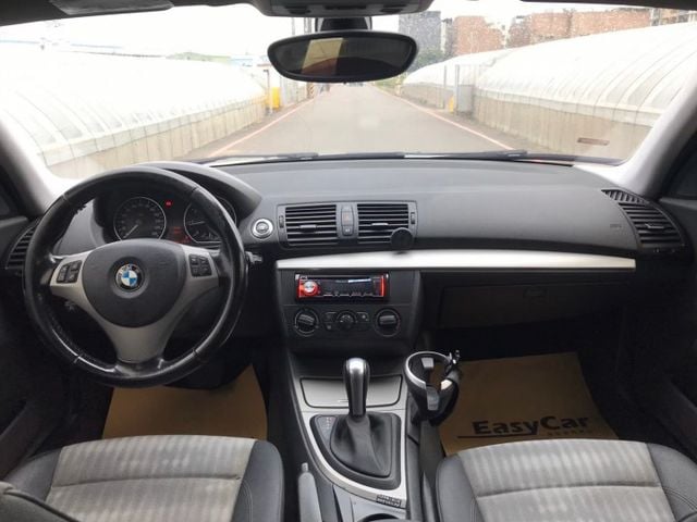 1 SERIES HATCHBACK E87  第9張相片