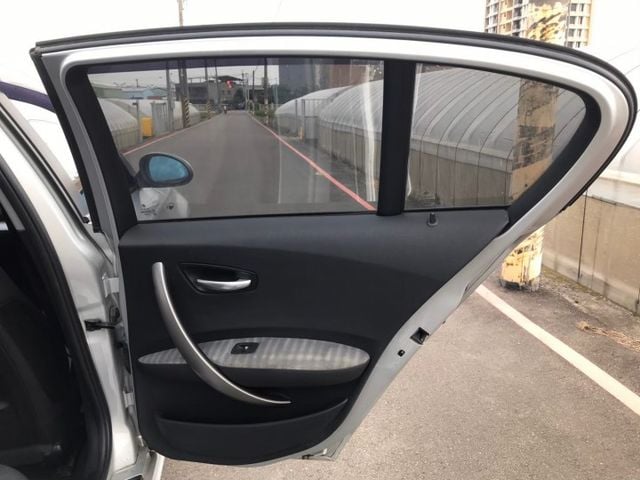 1 SERIES HATCHBACK E87  第15張相片