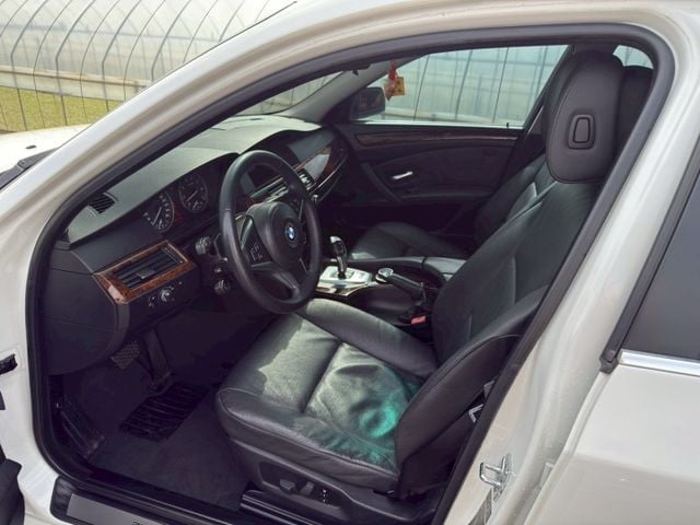 5 SERIES SEDAN E60  第6張相片