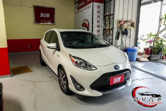 兼具省油、安靜與順暢駕馭感受，對抗高油價，省油神車，都會通勤首選  第2張相片