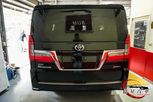 雙電動滑門、360環景、ACC跟車、盲點偵測，九人座旗艦版，新車保固中  第6張相片
