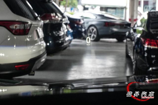 全景天窗、雙前座通風椅、抬頭顯示器、ACC跟車，絕版V6自然進氣，新車價291萬  第19張相片