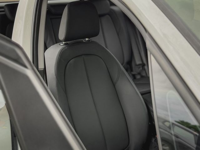 BMW寶馬 218D  第5張相片