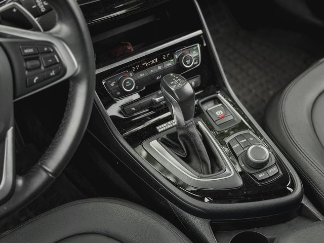BMW寶馬 218D  第8張相片