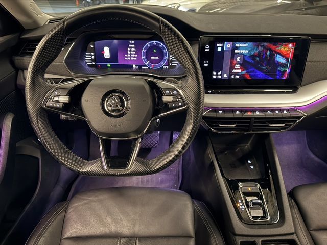SKODA司科達 OCTAVIA COMBI  第9張相片