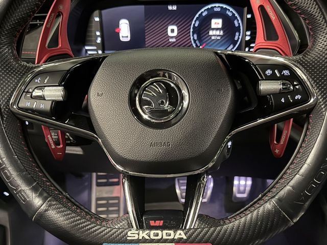 SKODA司科達 OCTAVIA COMBI  第14張相片