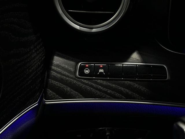 M-BENZ賓士 E300  第6張相片