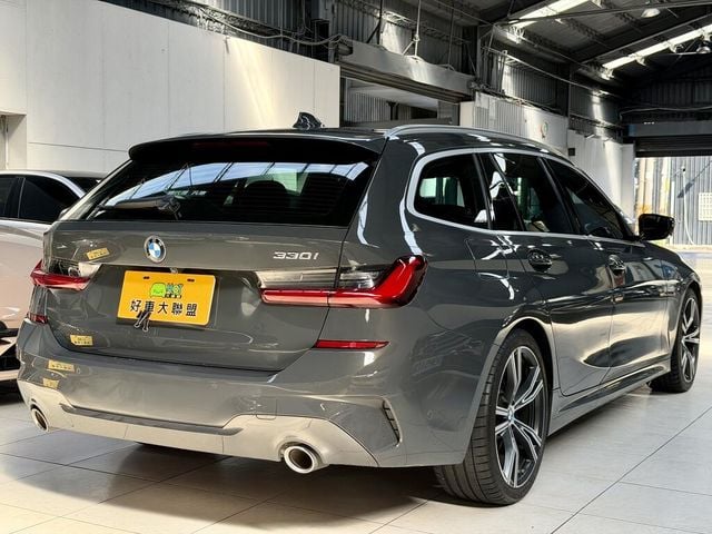 BMW寶馬 330I M SPORT  第2張相片