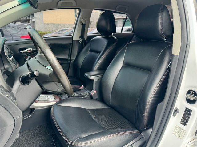 TOYOTA豐田 ALTIS  第6張相片