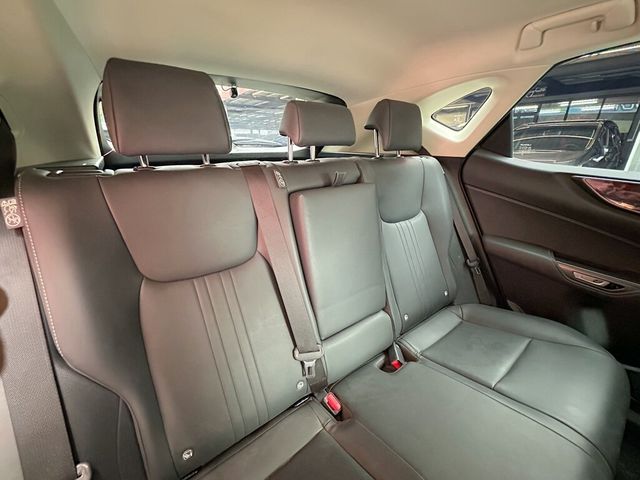 LEXUS凌志 NX350H  第10張相片
