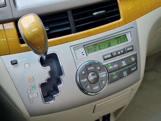 TOYOTA豐田 PREVIA  第13張相片