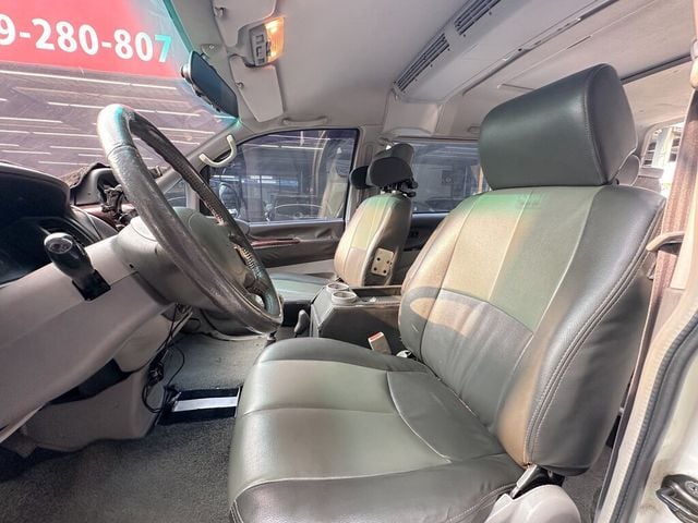 MITSUBISHI三菱 SPACE GEAR  第2張相片