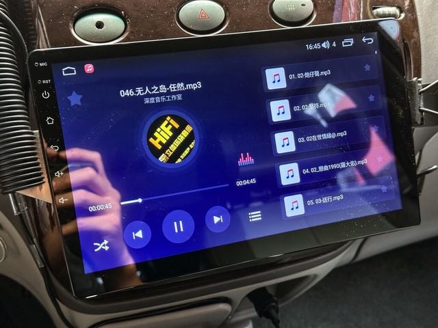 MITSUBISHI三菱 SPACE GEAR  第4張相片