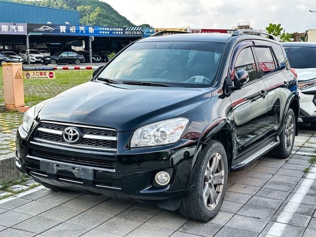 TOYOTA豐田 RAV4  第1張相片
