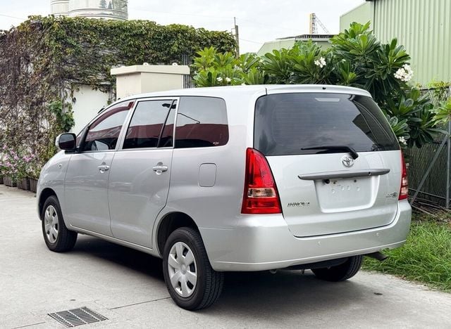 TOYOTA豐田 INNOVA  第2張相片