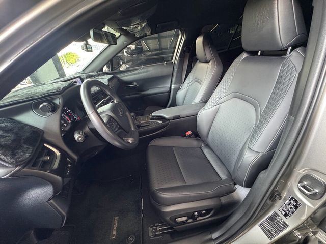LEXUS凌志 UX200  第13張相片