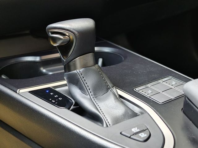 LEXUS凌志 UX250H  第15張相片
