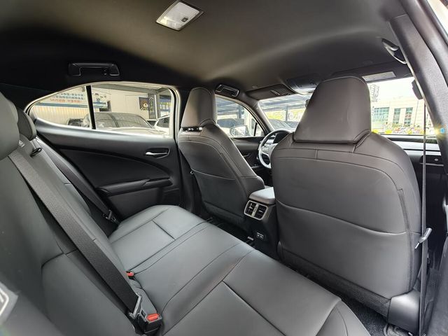 LEXUS凌志 UX250H  第18張相片