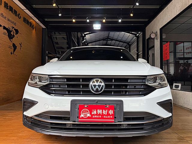 改款1.5 280 TSI I-KEY 7安 摸門 快撥 電尾門 導航 ACC跟車 360環景 電動椅 盲點 恆溫  第2張相片