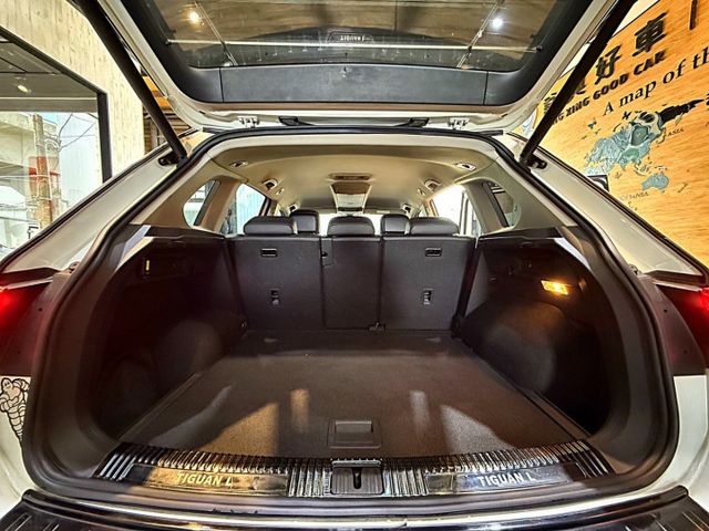 改款1.5 280 TSI I-KEY 7安 摸門 快撥 電尾門 導航 ACC跟車 360環景 電動椅 盲點 恆溫  第6張相片