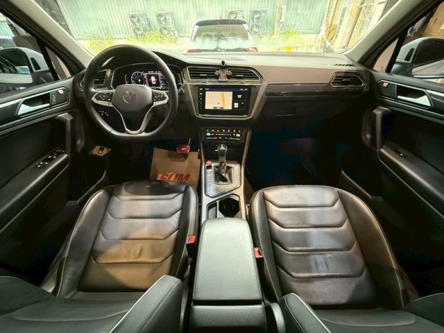 改款1.5 280 TSI I-KEY 7安 摸門 快撥 電尾門 導航 ACC跟車 360環景 電動椅 盲點 恆溫  第10張相片