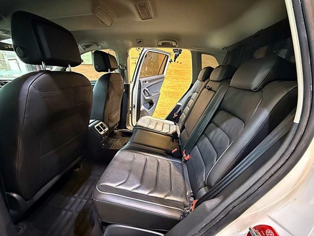 改款1.5 280 TSI I-KEY 7安 摸門 快撥 電尾門 導航 ACC跟車 360環景 電動椅 盲點 恆溫  第12張相片