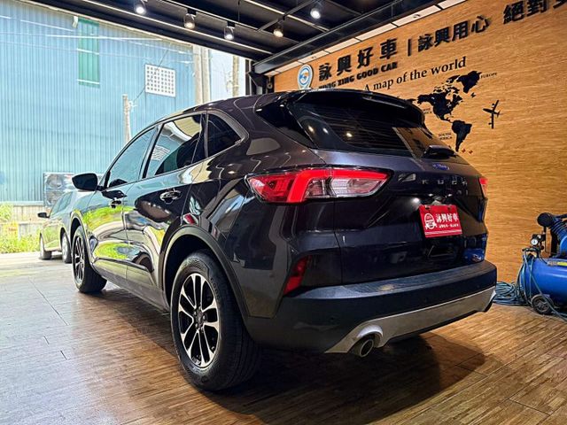 Eco Boost 180時尚型 7安 ACC跟車 車道偏移 定速 循跡 電動椅 恆溫 ABS  第4張相片