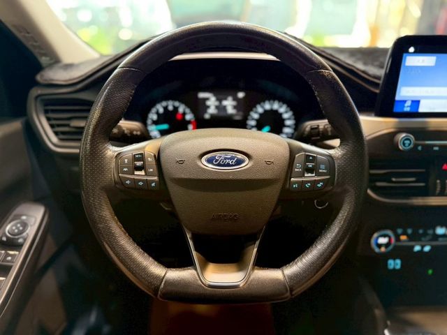 Eco Boost 180時尚型 7安 ACC跟車 車道偏移 定速 循跡 電動椅 恆溫 ABS  第12張相片