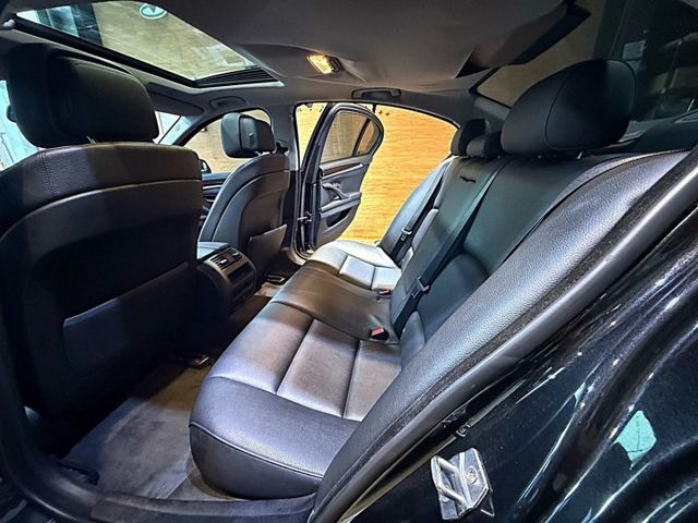 520D I-KEY 天窗 8安 電尾門 快撥 循跡 雙電動椅 360環景 多媒體影音 定速 恆溫 ABS  第11張相片