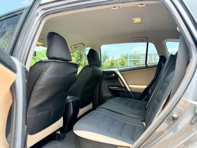 TOYOTA豐田 RAV4  第11張相片