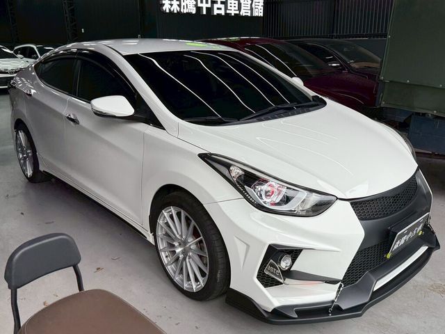 HYUNDAI現代 ELANTRA  第2張相片