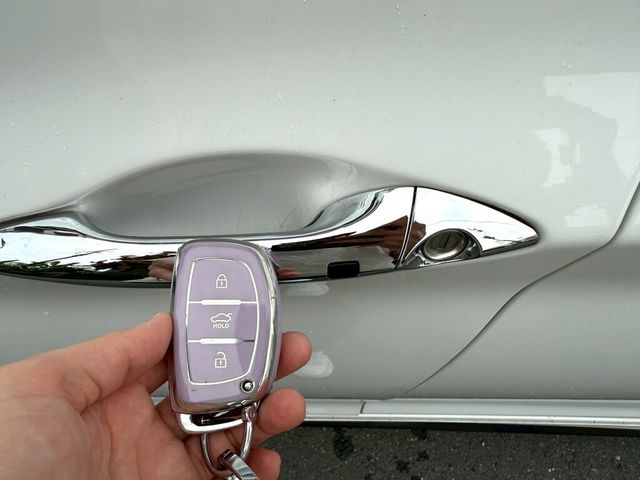 HYUNDAI現代 ELANTRA  第12張相片