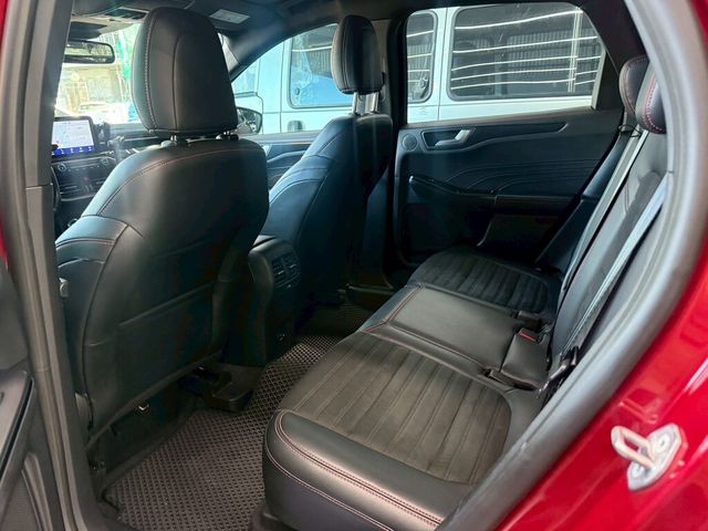 FORD福特 KUGA  第8張相片