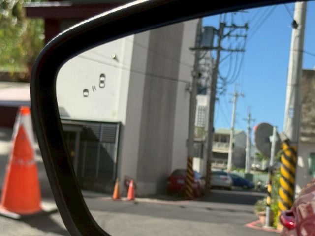 FORD福特 KUGA  第15張相片