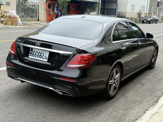 M-BENZ賓士 E300  第3張相片