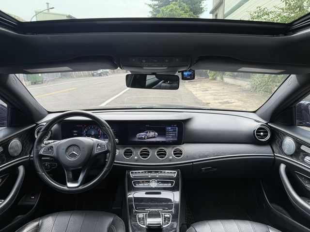 M-BENZ賓士 E300  第5張相片