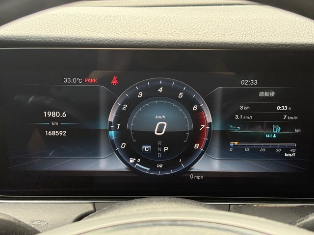 M-BENZ賓士 E300  第6張相片