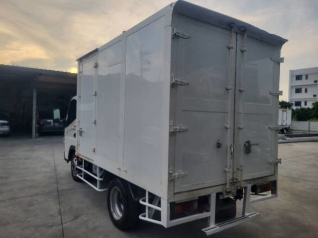 MITSUBISHI三菱 CANTER  第4張相片