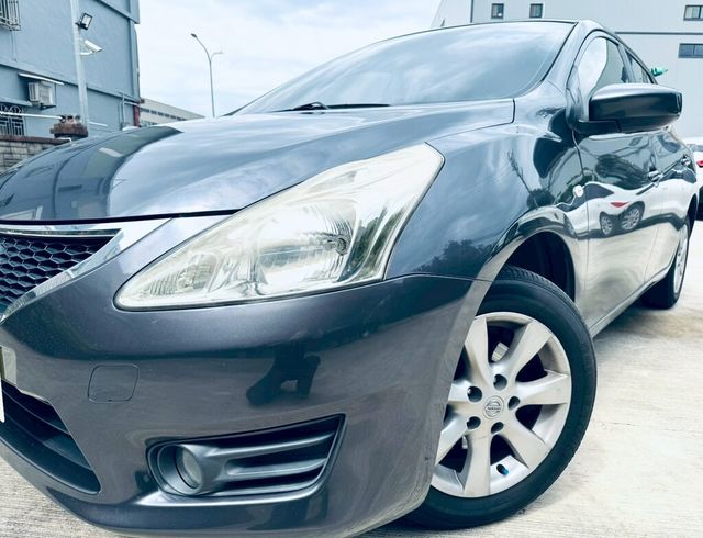 NISSAN日產 TIIDA  第5張相片