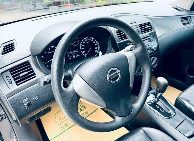 NISSAN日產 TIIDA  第8張相片