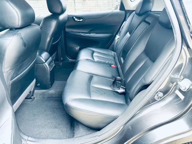 NISSAN日產 TIIDA  第12張相片