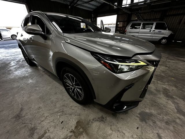 LEXUS凌志 NX200  第2張相片