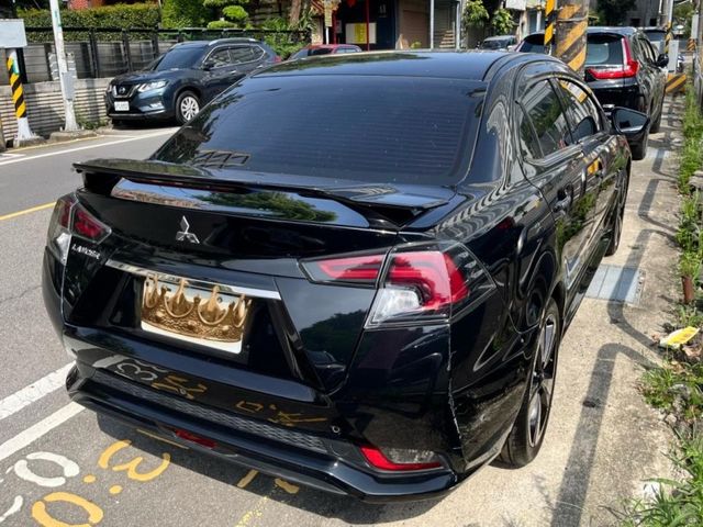 Mitsubishi Grand Lancer  第5張相片