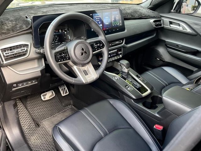 Mitsubishi XForce  第7張相片