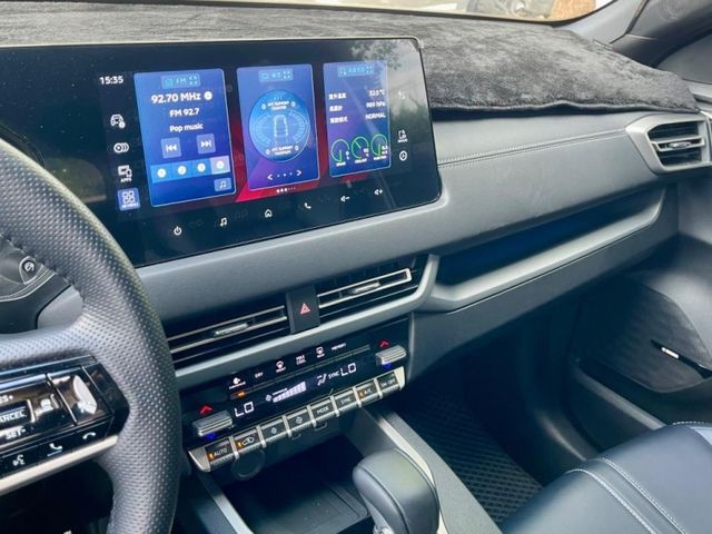 Mitsubishi XForce  第9張相片
