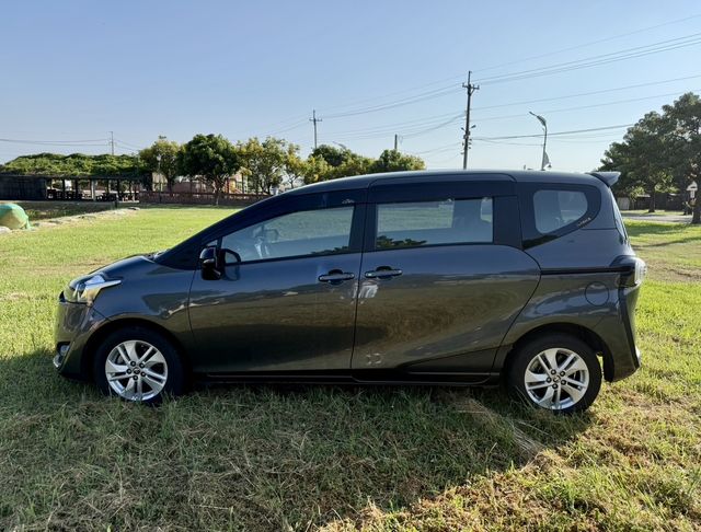 TOYOTA豐田 SIENTA  第2張相片