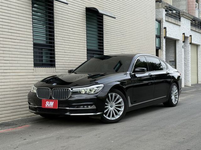 740LI Luxury/認證車/總代理/360環景/全景天窗/車門吸附/HK音響/電動通風座椅/電動尾門  第2張相片