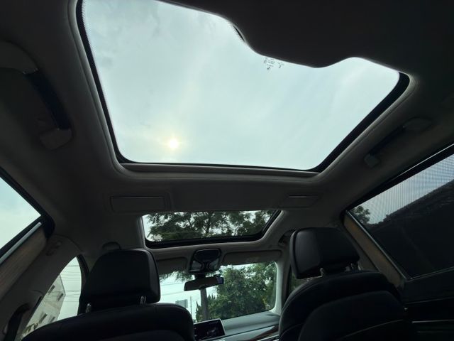 740LI Luxury/認證車/總代理/360環景/全景天窗/車門吸附/HK音響/電動通風座椅/電動尾門  第18張相片